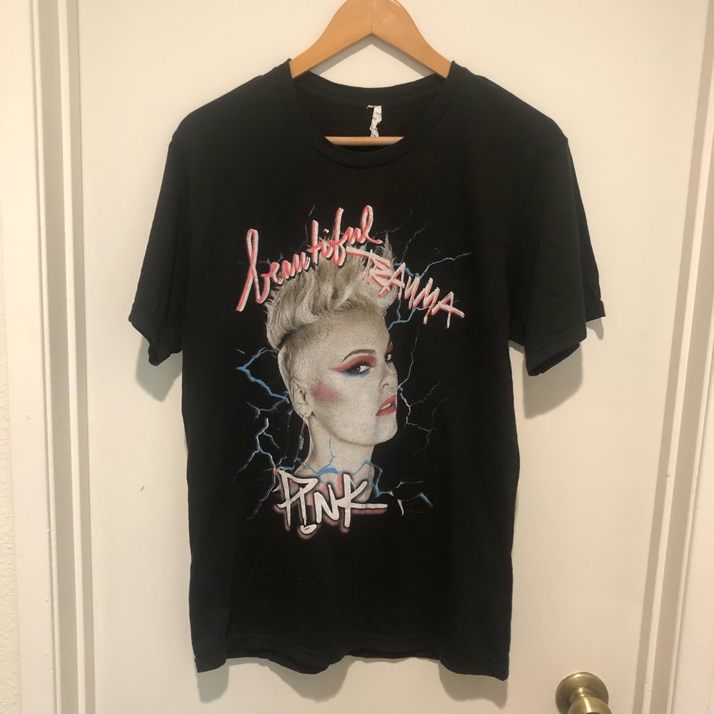 PINK Victoria's Secret Black Graphic Tee